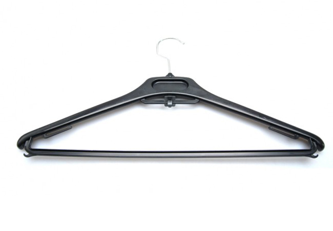 O CABIDE PLÁSTICO METAL 40X15 CM custa R$ 0,56 na Sirius 1,99. O CABIDE PLÁSTICO METAL 40X15 CM custa R$ 0,56 na Sirius 1,99.