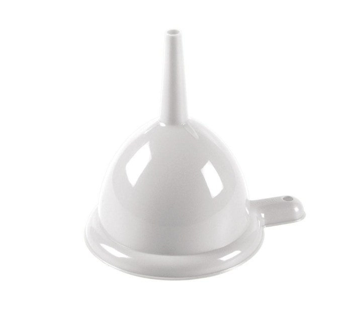 O Funil Pequeno - Plasítil custa R$ 3,99 nas Lojas Mel. O Funil Pequeno - Plasítil custa R$ 3,99 nas Lojas Mel.