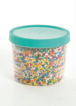 O pote com tampa de rosca (360 ml) custa R$ 2,99 na Posthaus. O pote com tampa de rosca (360 ml) custa R$ 2,99 na Posthaus.