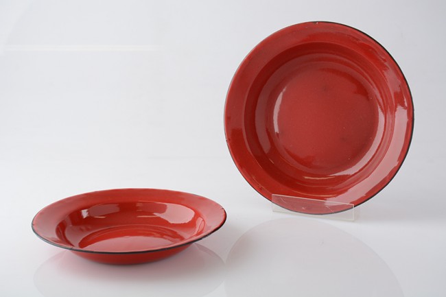 O PRATO FUNDO ÁGATA VERMELHO 22CM custa R$ 3,52 na Sirius 1,99. O PRATO FUNDO ÁGATA VERMELHO 22CM custa R$ 3,52 na Sirius 1,99.