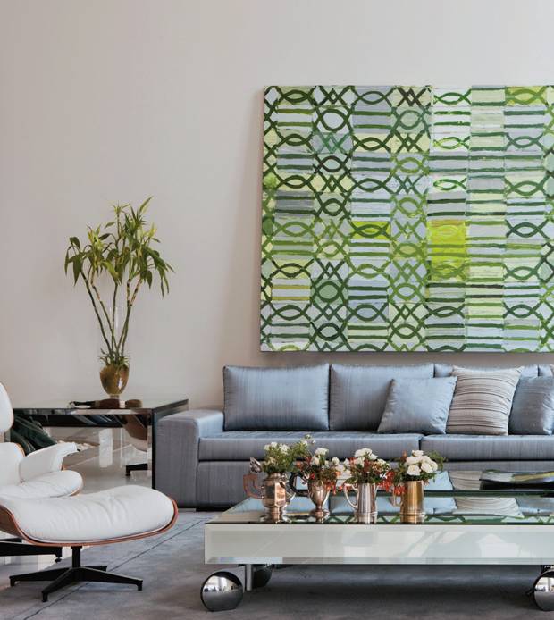 Como decorar uma parede com pé-direito alto?
