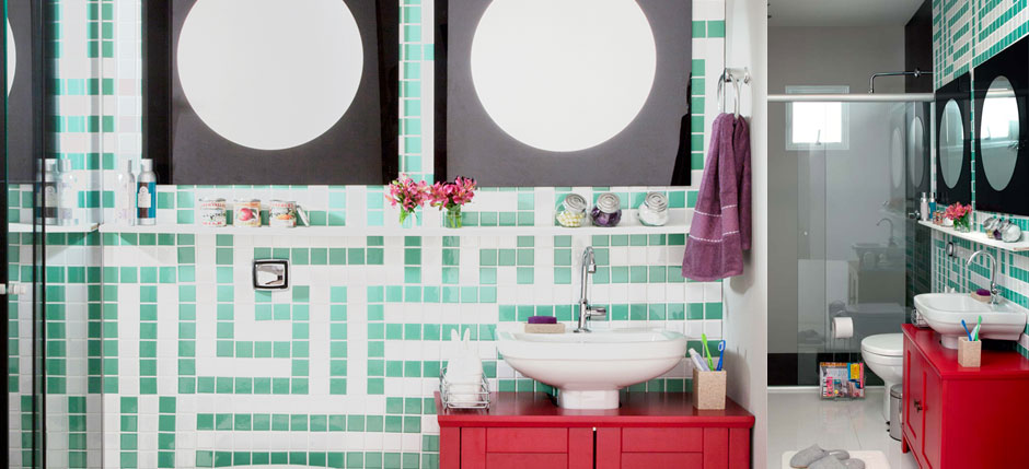 Dois em um: lavabo e banheiro descolados