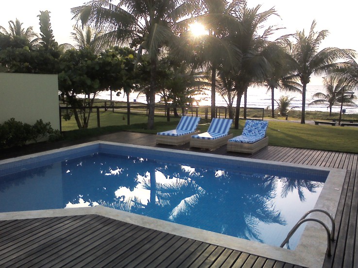 Piscinas: quatro dúvidas respondidas por especialistas