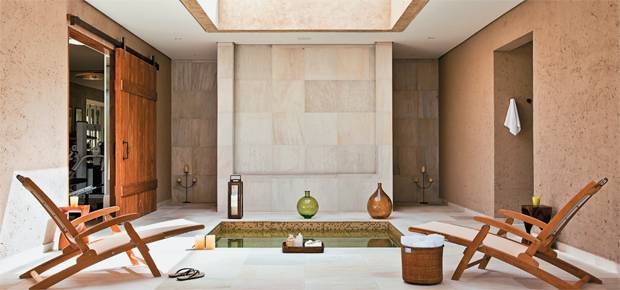 Spa com mosaico feito por João Armentano