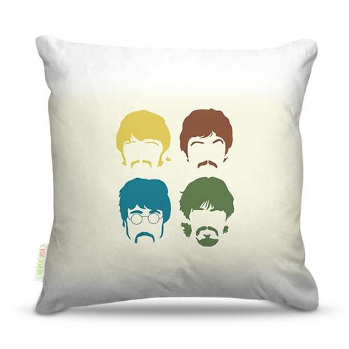 <span style="font-weight:400;">Almofada The Beatles, </span><span style="font-weight:400;"><a href="https://www.gotoshop.com.br/decoracao/CapaseAlmofadas/Almofadasdecorativas/Almofada-Beatles-6317113.html?recsource=busca-int&rectype=busca-0">na GoToShop</a>.</span><span style="font-weight:400;"> R$42,00.</span>