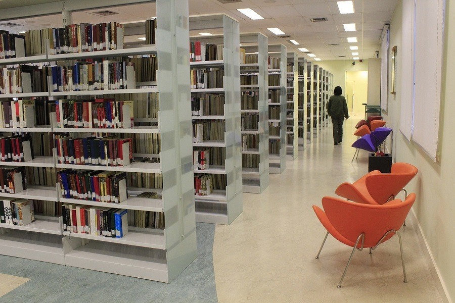 01-ccbb-rio-reabre-biblioteca-com-acervo-extenso-de-livros-e-computadores