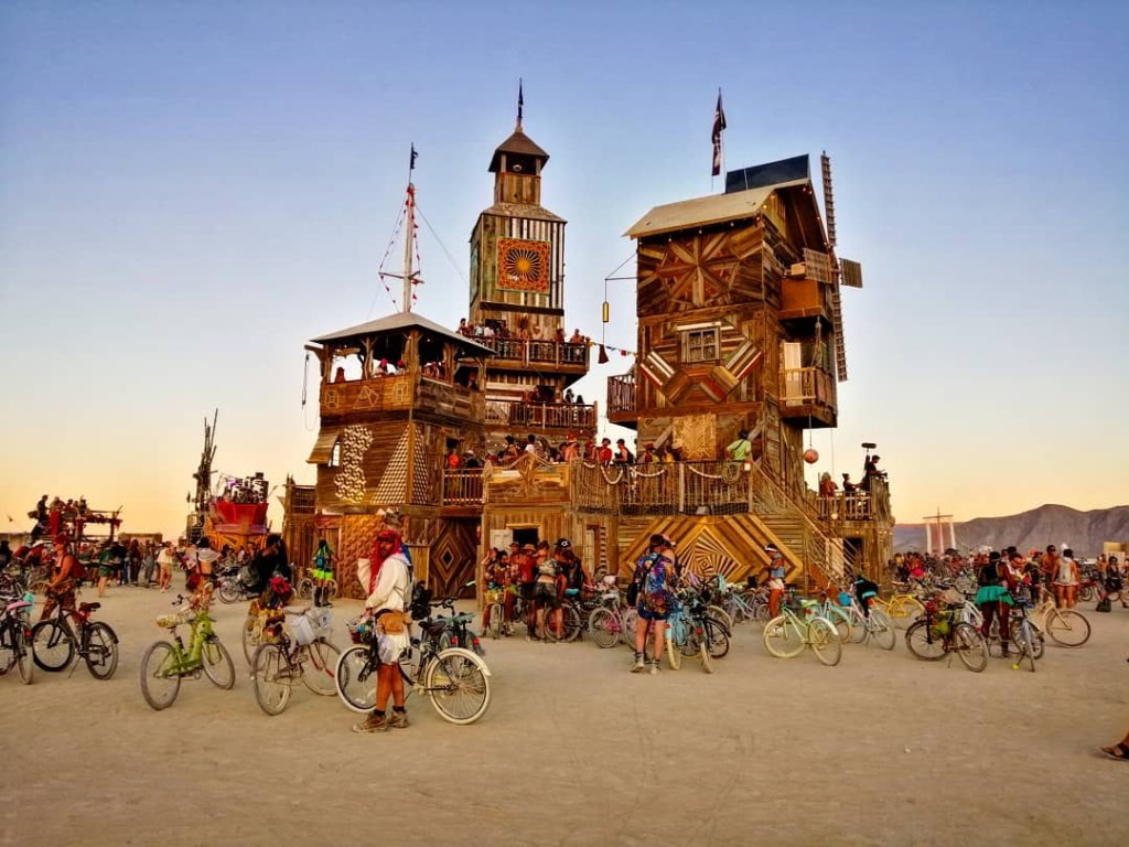 Instalações agitam o Burning Man 2019