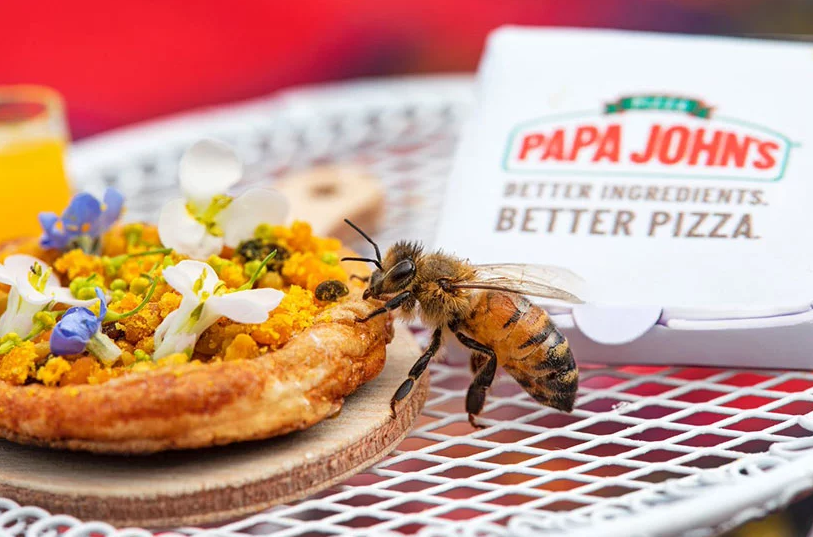 Papa John’s cria pizza em miniatura com flores e pólens para abelhas