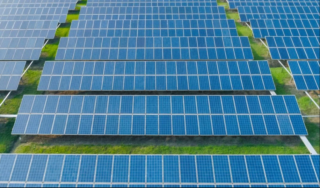 Minas Gerais investe na implantação de 32 usinas solares