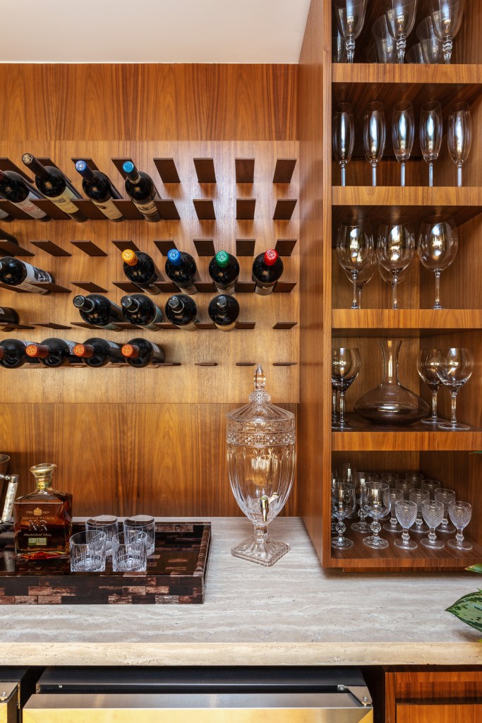 adega-para-vinhos-6-dicas-para-montar-a-sua-maura-mello-casa.com-4 adega-para-vinhos-6-dicas-para-montar-a-sua-maura-mello-casa.com-4