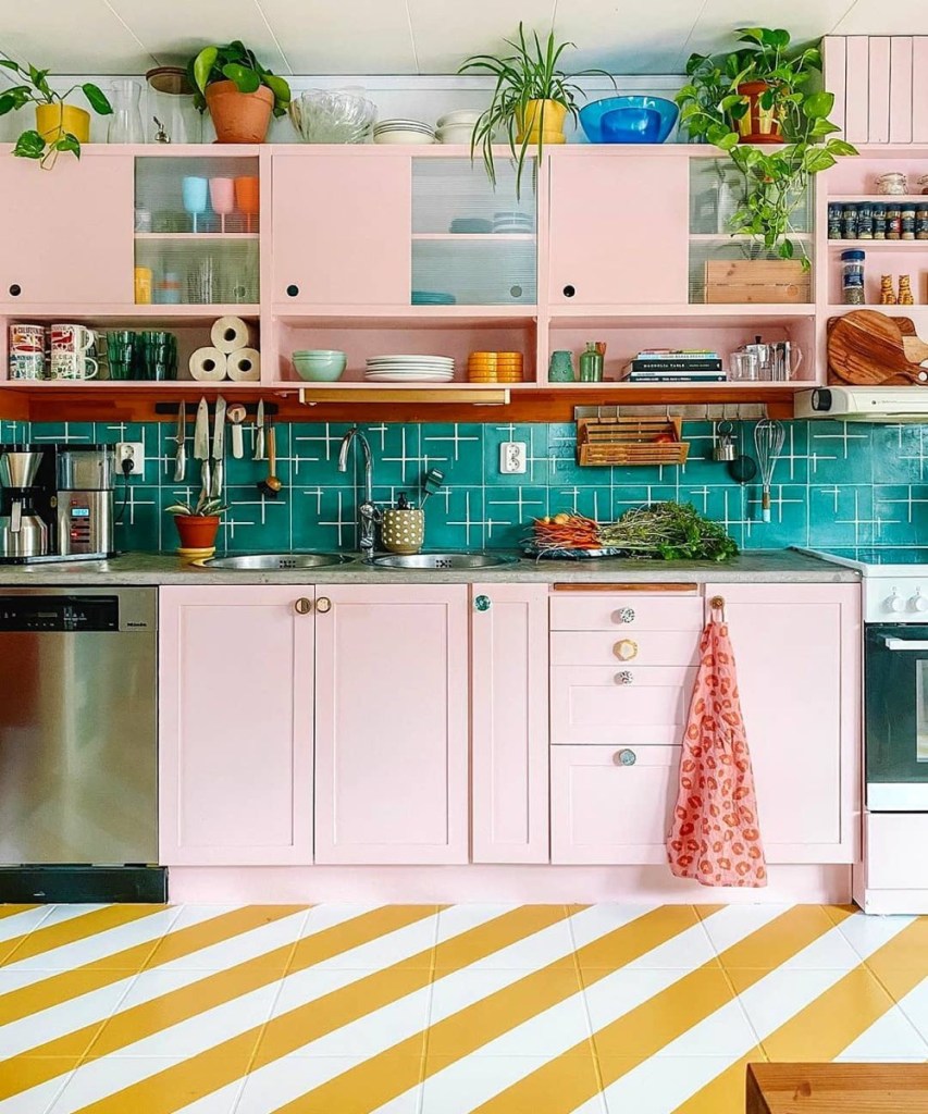 cores-combinacoes-diferentes4 cozinha com armários rosa
