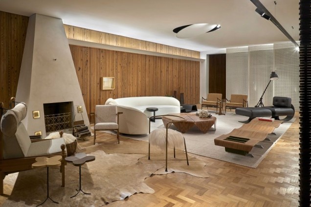 Sala da Lareira - Carol Horta e Júlia Belisário. CASACOR Minas Gerais 2019. Sala da Lareira - Carol Horta e Júlia Belisário. CASACOR Minas Gerais 2019.