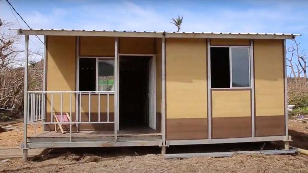 Casa pré-fabricada é feita com plástico reciclado e café.