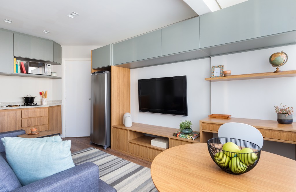 Projeto deixa apê de 32 m² mais funcional e aconchegante