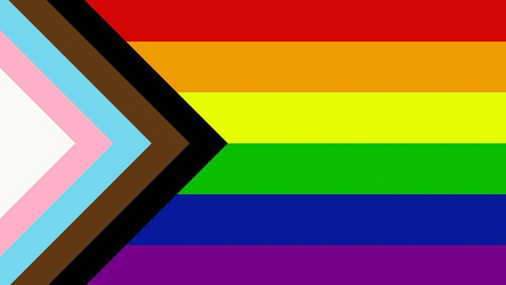 Designer recria a bandeira LGBTQIA+ com mais cores e inclusividade! Designer recria a bandeira LGBTQIA+ com mais cores e inclusividade!