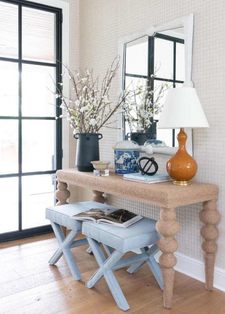 Veja-ideias-simples-para-decorar-o-hall-de-entrada-apartmenttherapy 03