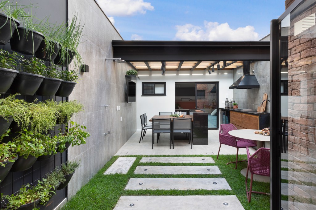 30-consultorio-odontologico-vira-casa-jovem-e-contemporanea-de-150-m-2 30-consultorio-odontologico-vira-casa-jovem-e-contemporanea-de-150-m-2