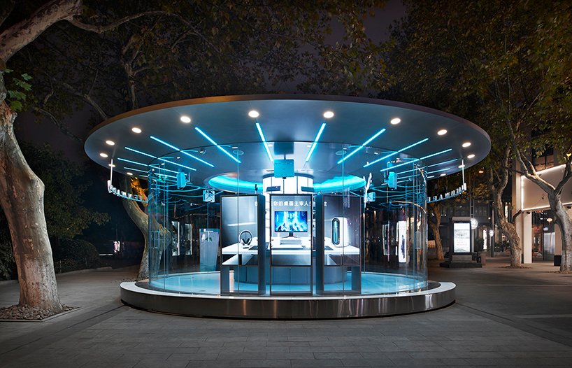 Esta-loja-foi-inspirada-em-uma-nave-espacial-designboom-02 Esta-loja-foi-inspirada-em-uma-nave-espacial-designboom-02