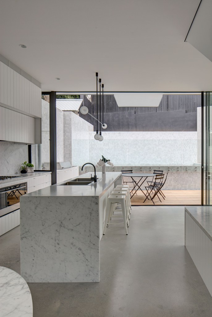 casa-usa-vidros-e-janelas-escondidas-para-aproveitar-vista-de-parque-casa.com-carter-williamson-architects-brett-boardman-15 casa-usa-vidros-e-janelas-escondidas-para-aproveitar-vista-de-parque-casa.com-carter-williamson-architects-brett-boardman-15