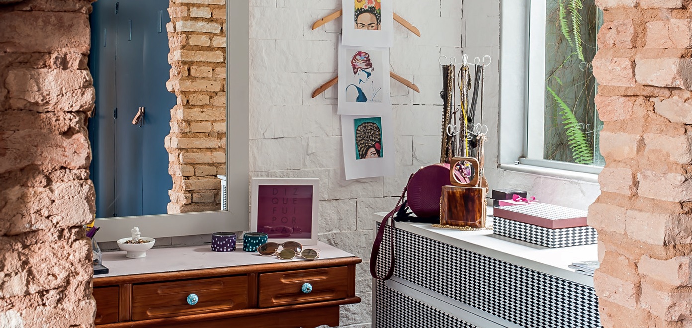 casa-com-decor-descolada-tem-balanco-teto-quarto01