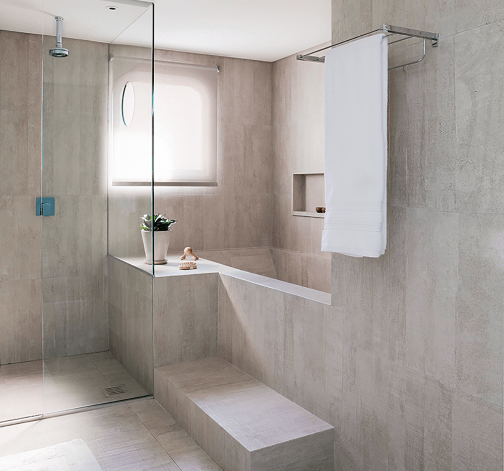 Pura inspiração: banheiro é todo revestido de porcelanato