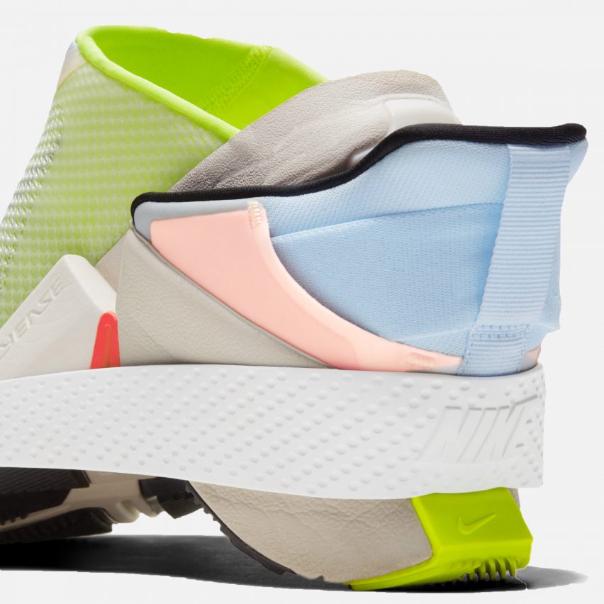 nike-go-flyease-sem-cadarço-mãos-acessibilidade_dezeen-02 nike-go-flyease-sem-cadarço-mãos-acessibilidade_dezeen-02