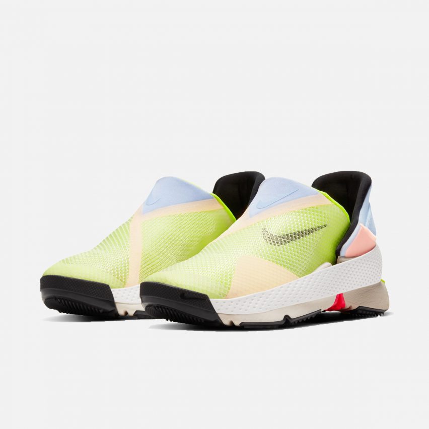 nike-go-flyease-sem-cadarço-mãos-acessibilidade_dezeen-03 nike-go-flyease-sem-cadarço-mãos-acessibilidade_dezeen-03