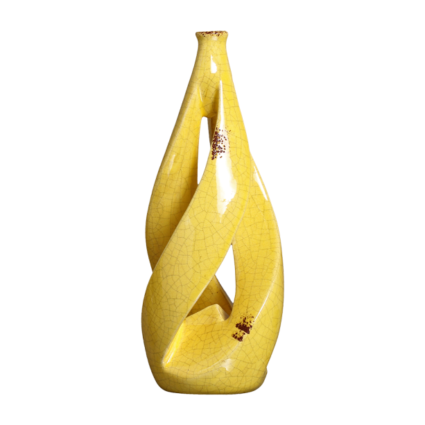 Vaso Vazado I (10 x 27&thinsp;cm), da Cer&acirc;mica Buzzios. Por R$&thinsp;44,99 em&nbsp;<a href="https://www.gotoshop.com.br/decoracao/vasosecachepots/vaso-vazado-i-amarelo-buzzios-7757273.html?utm_source=sites&utm_medium=materia_minhacasa&utm_campaign=edicaojun&utm_content=201806" target="_blank" rel="noopener">abr.ai/vaso-amarelo</a>