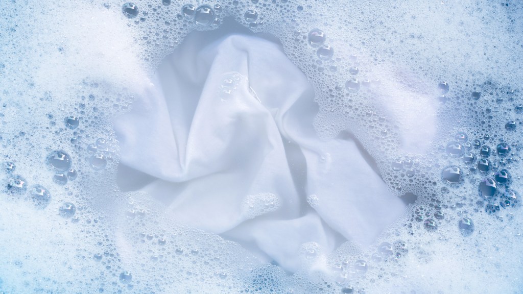 Top,View,Of,Soak,A,Cloth,Before,Washing,,White,Cloth Top,View,Of,Soak,A,Cloth,Before,Washing,,White,Cloth