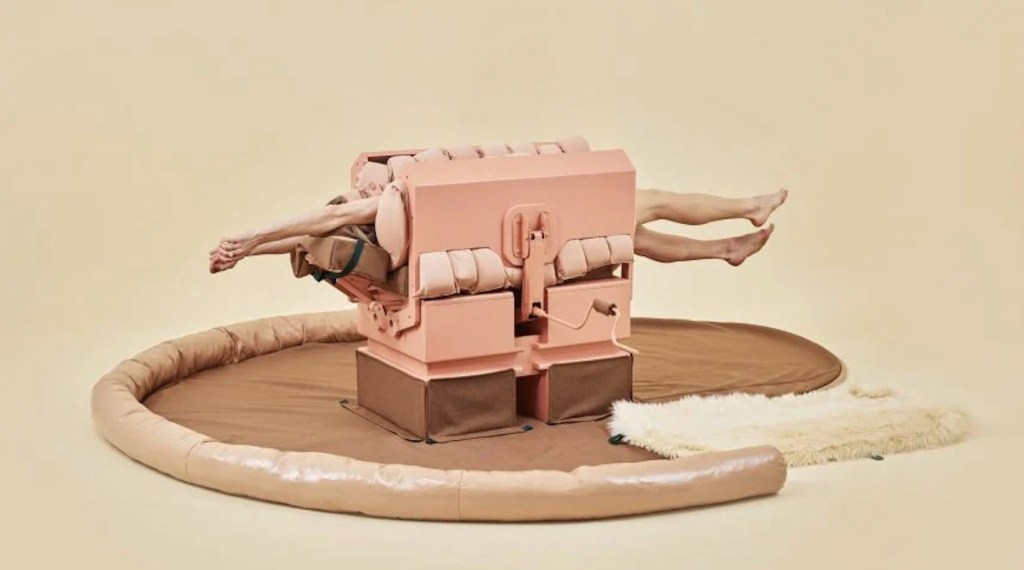 Isto é uma máquina de abraços para tempos de isolamento social