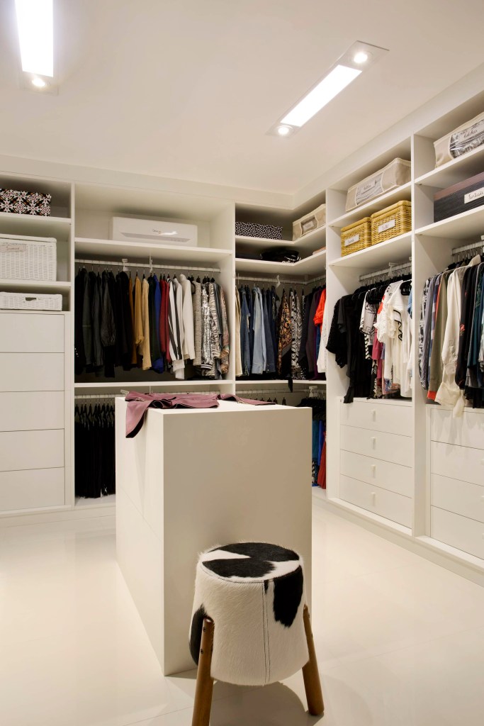 Closet de base branca