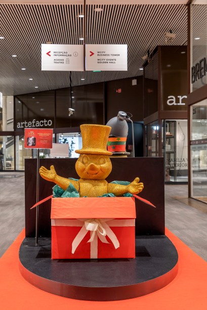 Andrea Gonzaga - Natal Surpresa. Andrea Gonzaga - Natal Surpresa.