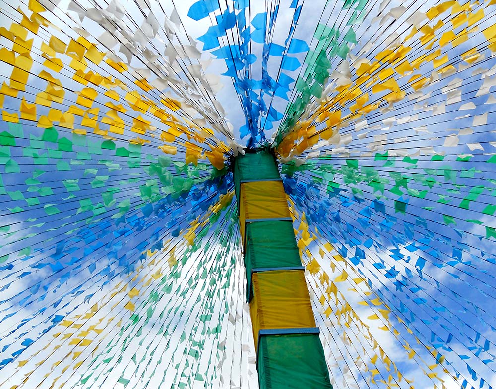 Copa do mundo: cuidados com a rede elétrica na hora de comemorar e decorar