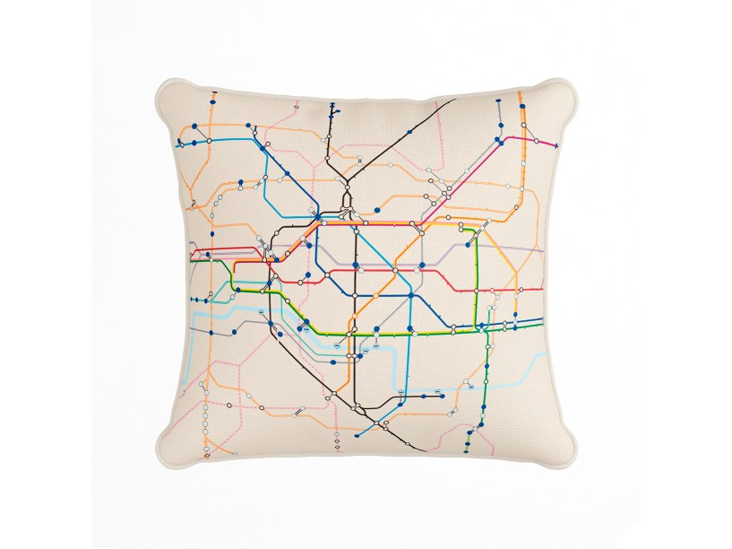 Capa almofada oficial Big Brother Brasil - Mapa Metrô BBB 23, da Signora (R$ 59,90).