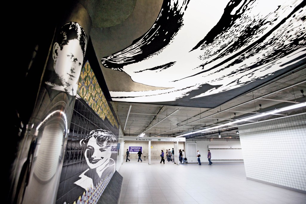 Aniversário de SP: quatro obras de arte do metrô são restauradas