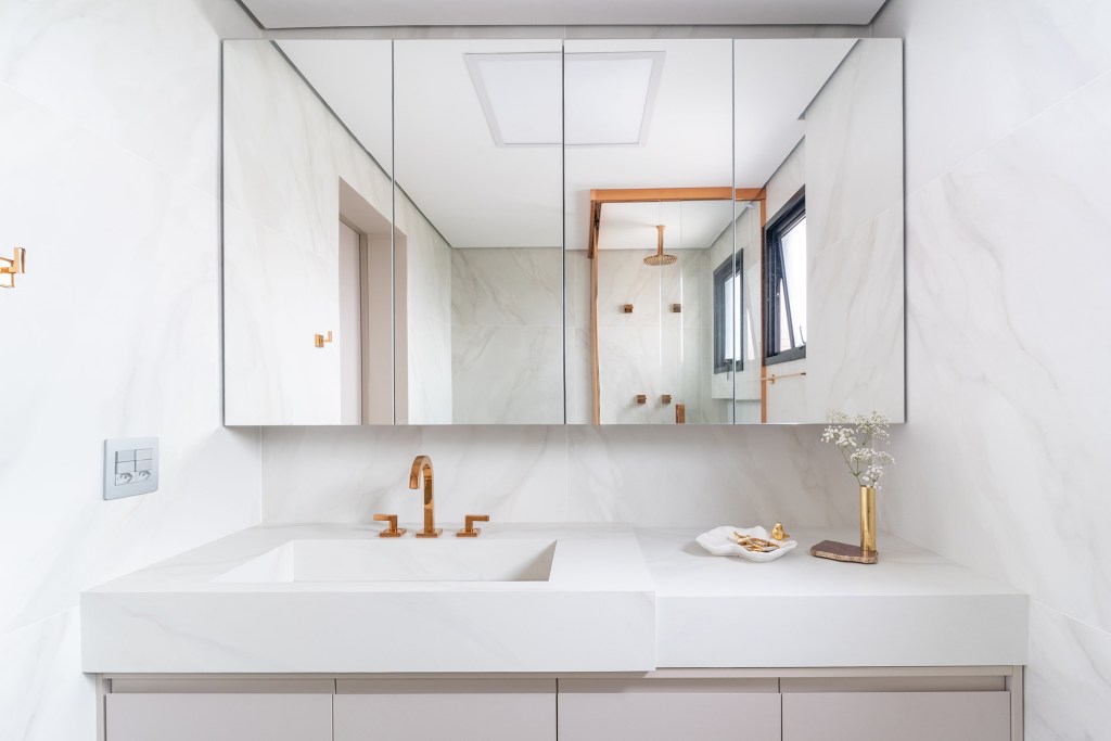 Cuba esculpida: 24 projetos de banheiro lindos com a tendência