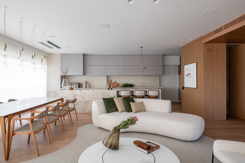 Vista 180º para o Ibirapuera e banheiro SPA marcam este apartamento