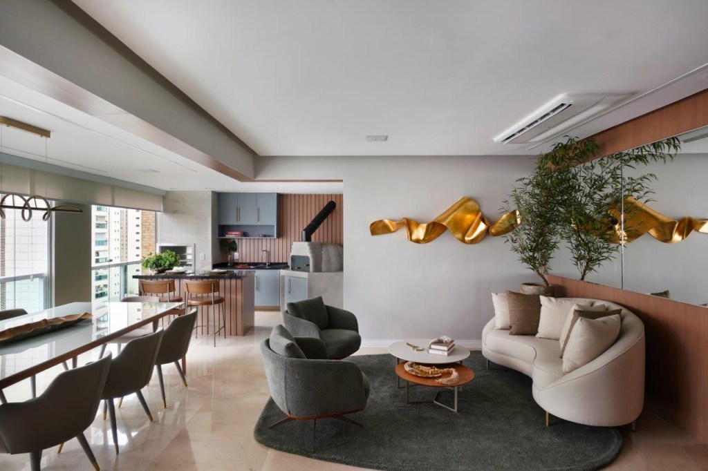 Apartamento antigo de 160 m² ganha terraço gourmet e quarto com bosierie