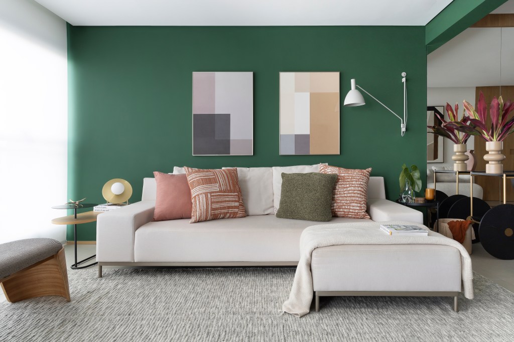 Reforma integra duas varandas para criar área gourmet e ampliar cozinha