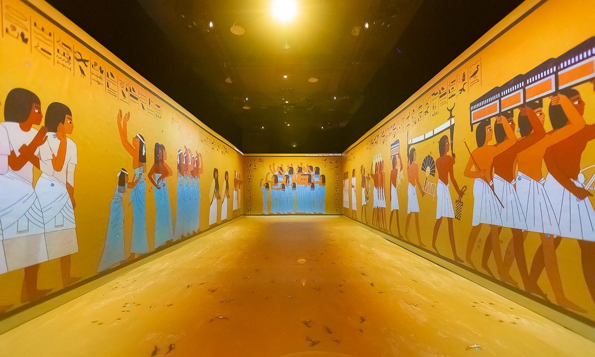 Exposição "Tutankamon, uma experiência imersiva” leva visitantes até o Egito